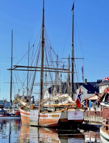 Bannere akter og babord 2