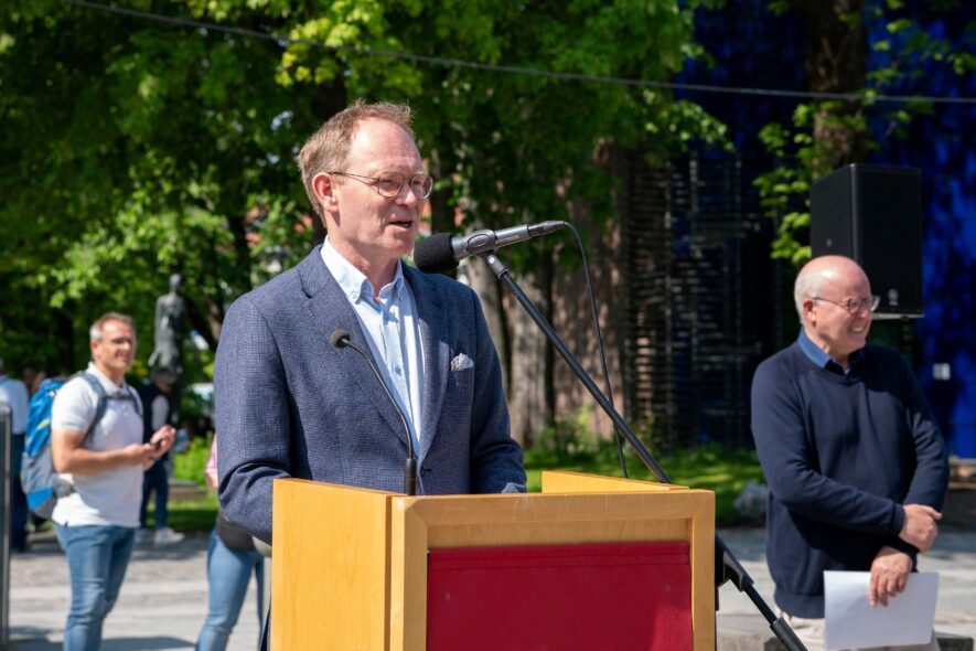 20250606 Utstillingsapning Damerdyrog Djevler Foto Elisa Kartum 12 20250606 Utstillingsapning Damerdyrog Djevler Foto Elisa Kartum 12