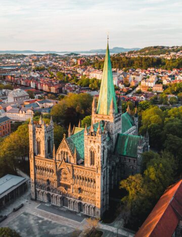 Åpningstider Åpningstider