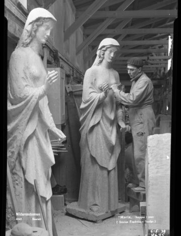 3 O Lynum hugger Fredriksens Maria 1938